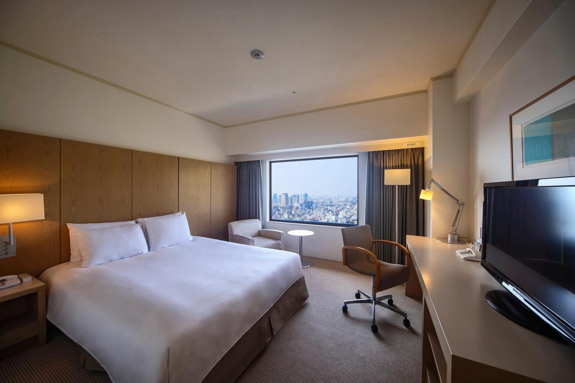 Ana Crowne Plaza Kobe By Ihg Hotel Exterior photo Deluxe Room