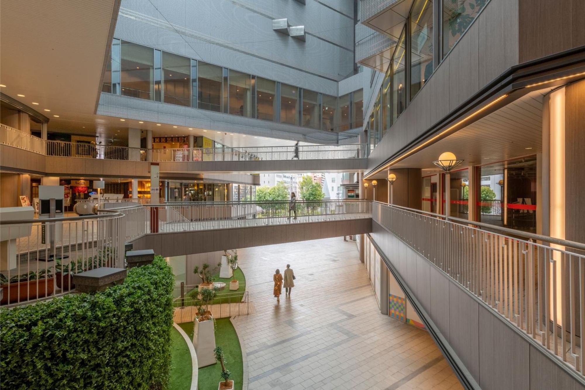 Ana Crowne Plaza Kobe By Ihg Hotel Exterior photo The atrium of the new building