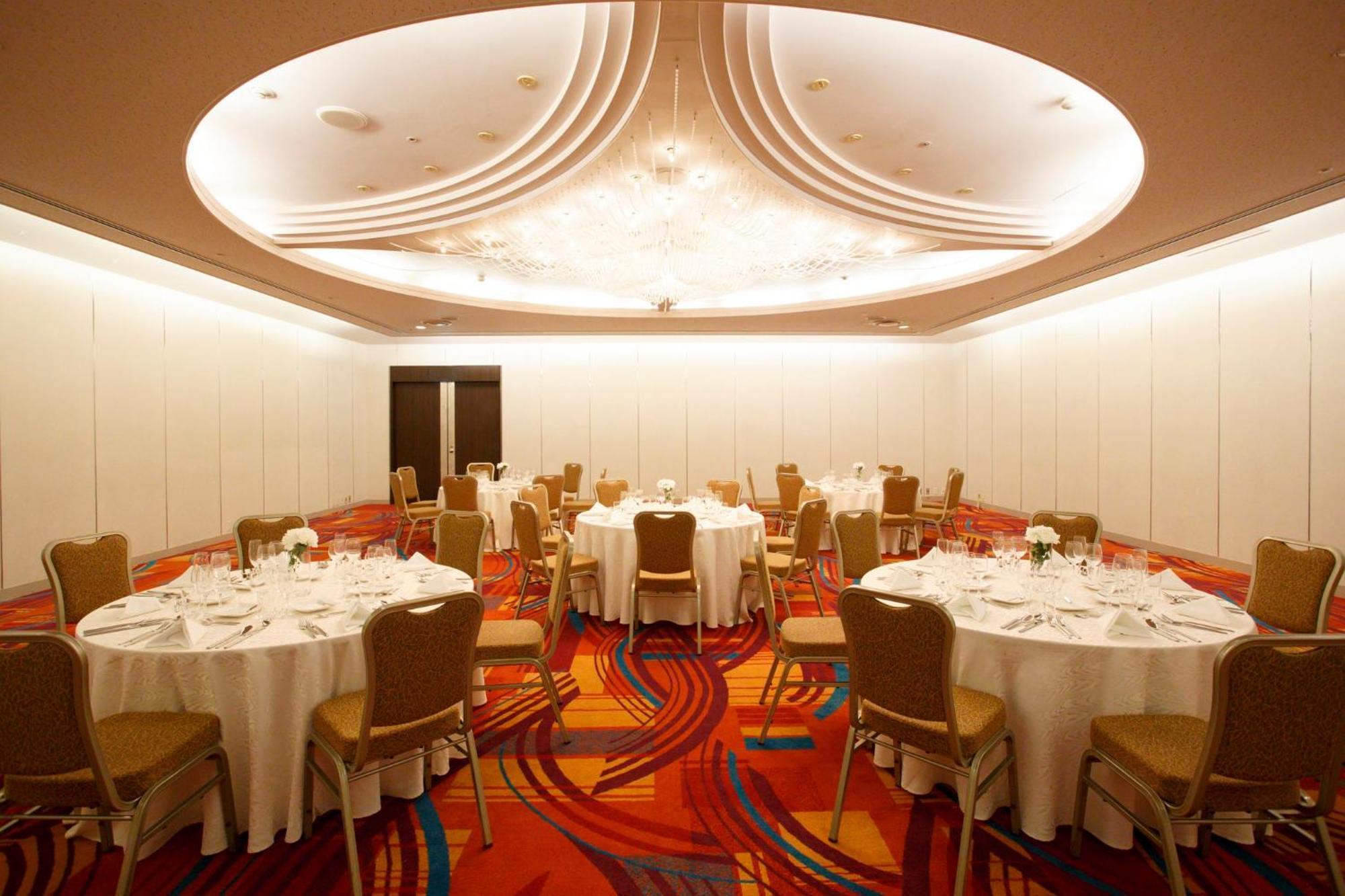 Ana Crowne Plaza Kobe By Ihg Hotel Exterior photo The ballroom